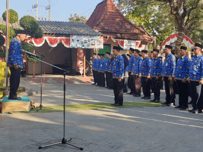 Upacara Memperingati HUT Kemerdekaan RI ke 78 Terus Melaju Untuk INDONESIA MAJU